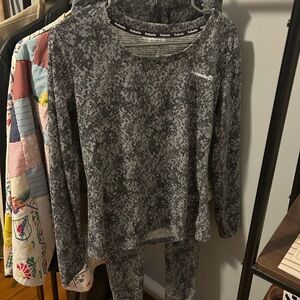 Avalanche Gray Patterned Long Sleeve Top and Pants Base Layer Set